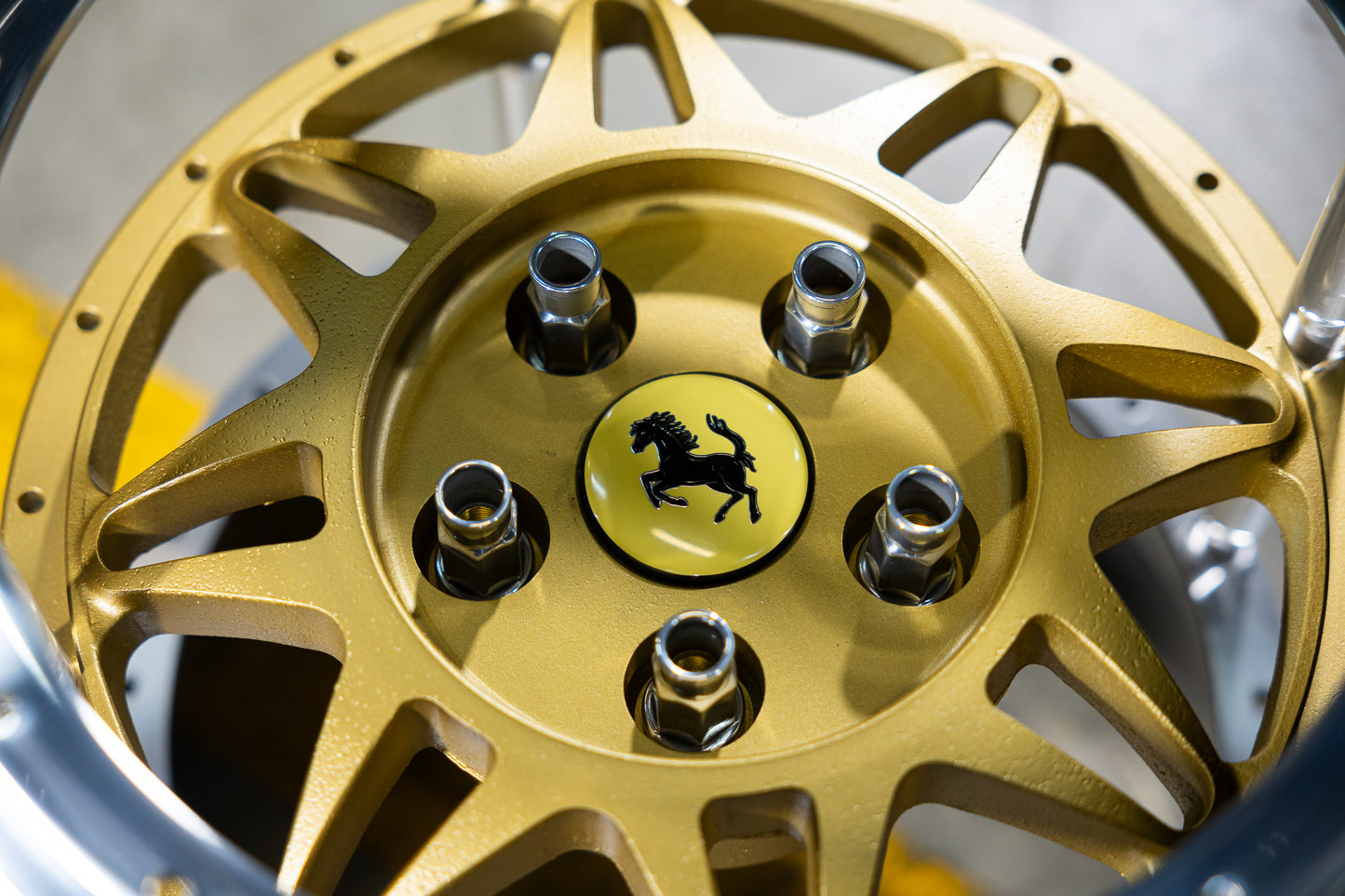 Ferrari Rute Nori Rim Table
