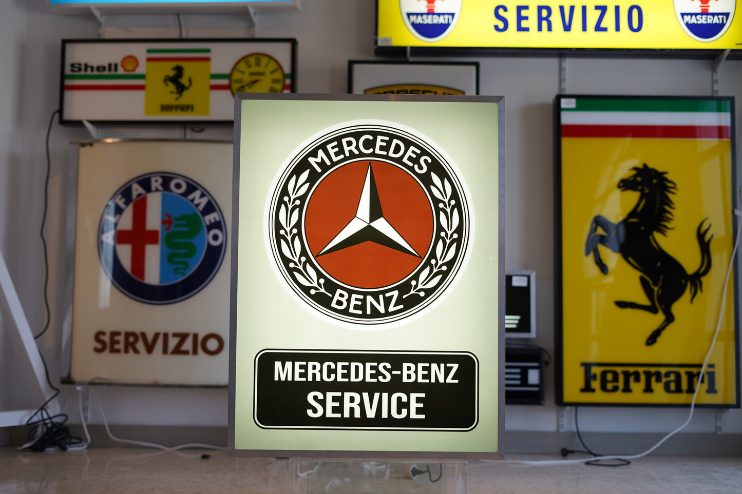 Mercedes-Benz Service Dealer Sign