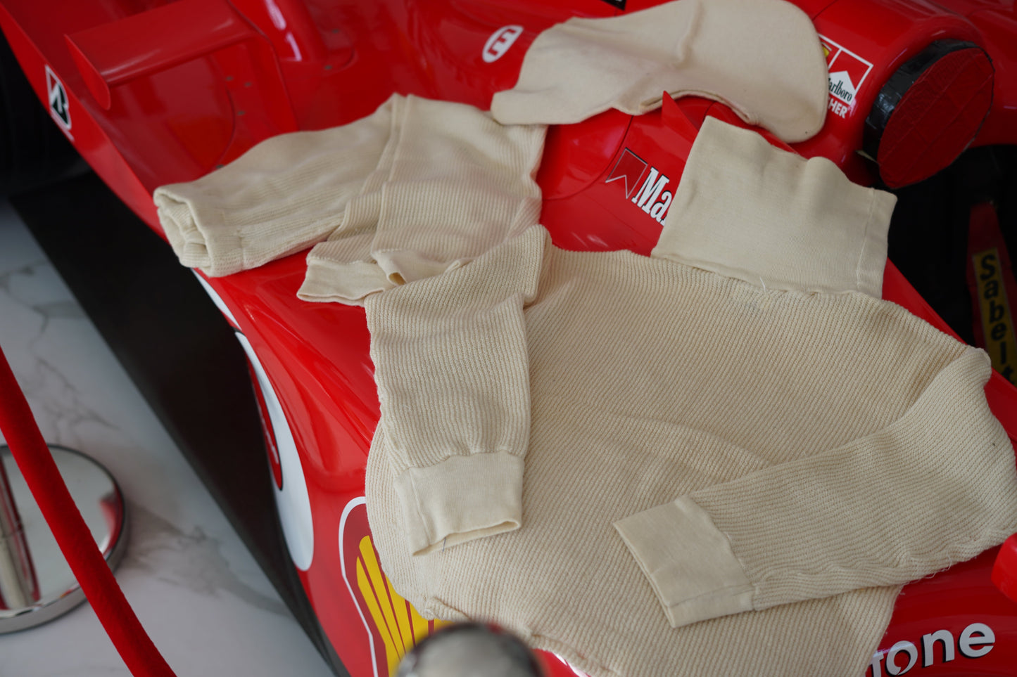 1970s ROBERT FERRY — RACE-WORN DRIVER'S ENSEMBLE