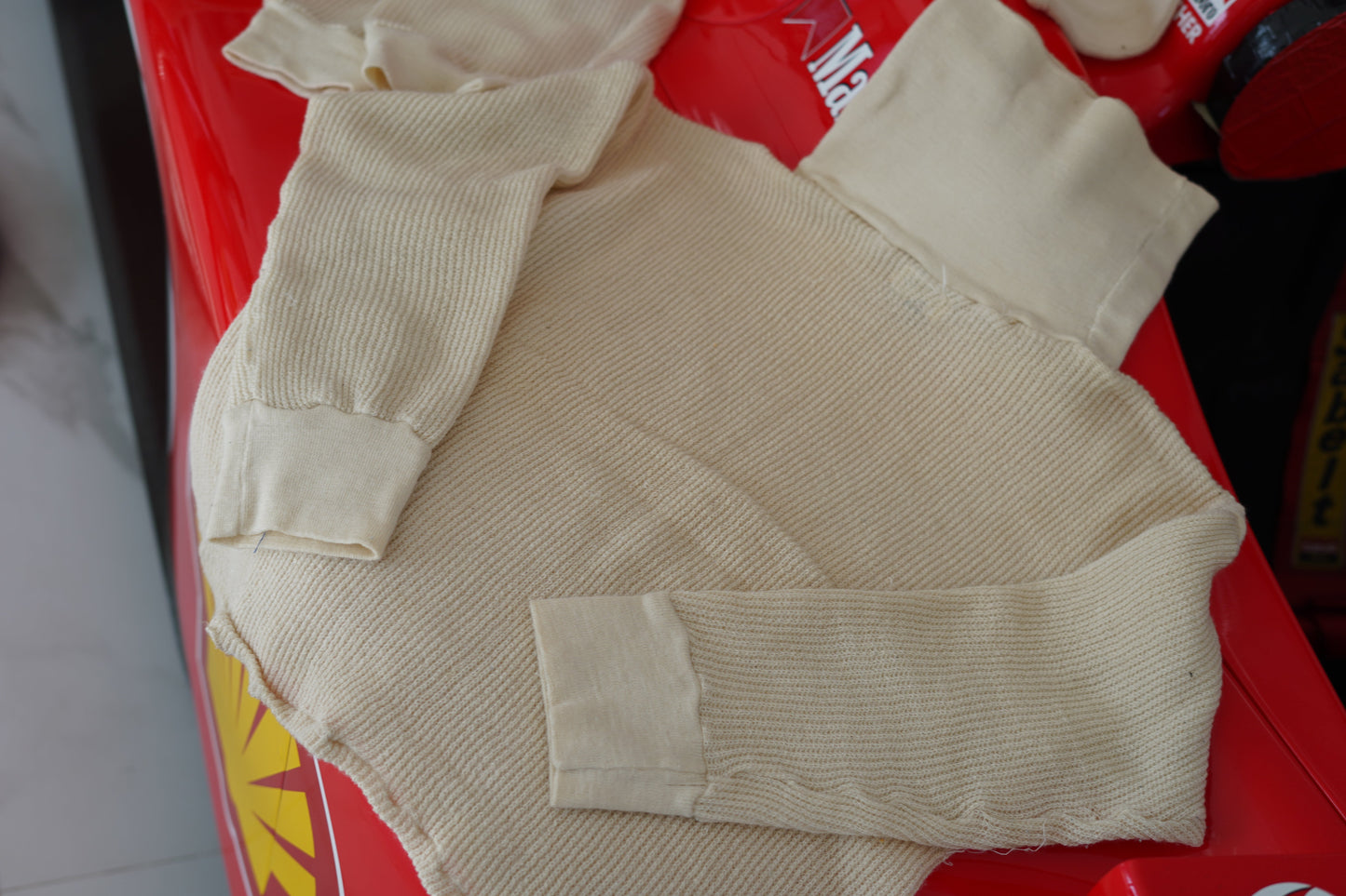 1970s ROBERT FERRY — RACE-WORN DRIVER'S ENSEMBLE