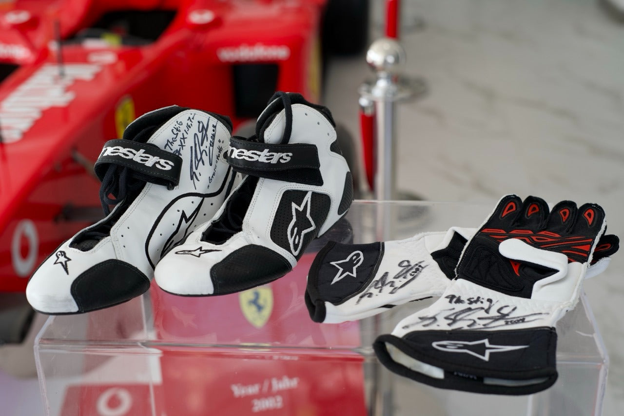 2009 The Stig Michael Schumacher gloves, and shoes set