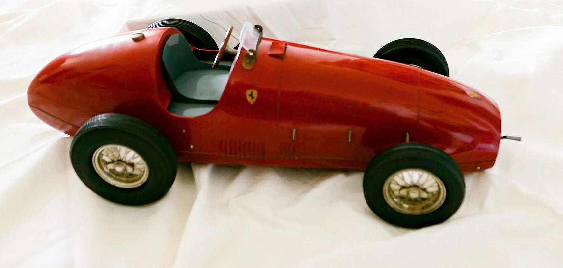 Toschi Ferrari 500 F2 – 1952 Original Metal Toy Model