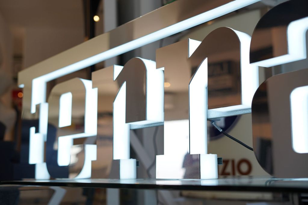 2020's FERRARI — OFFICIAL ILLUMINATED DEALERSHIP SIGN